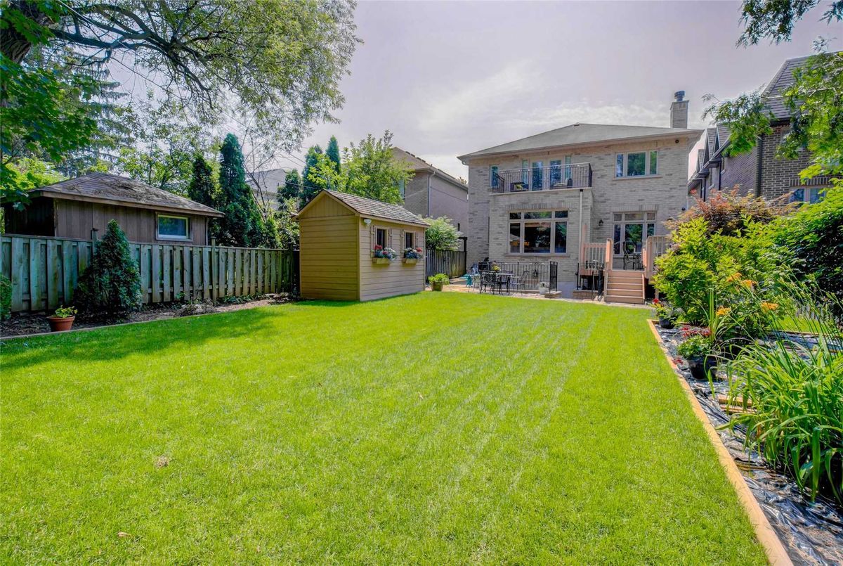 106 Parkview Ave 106 Parkview Ave Toronto