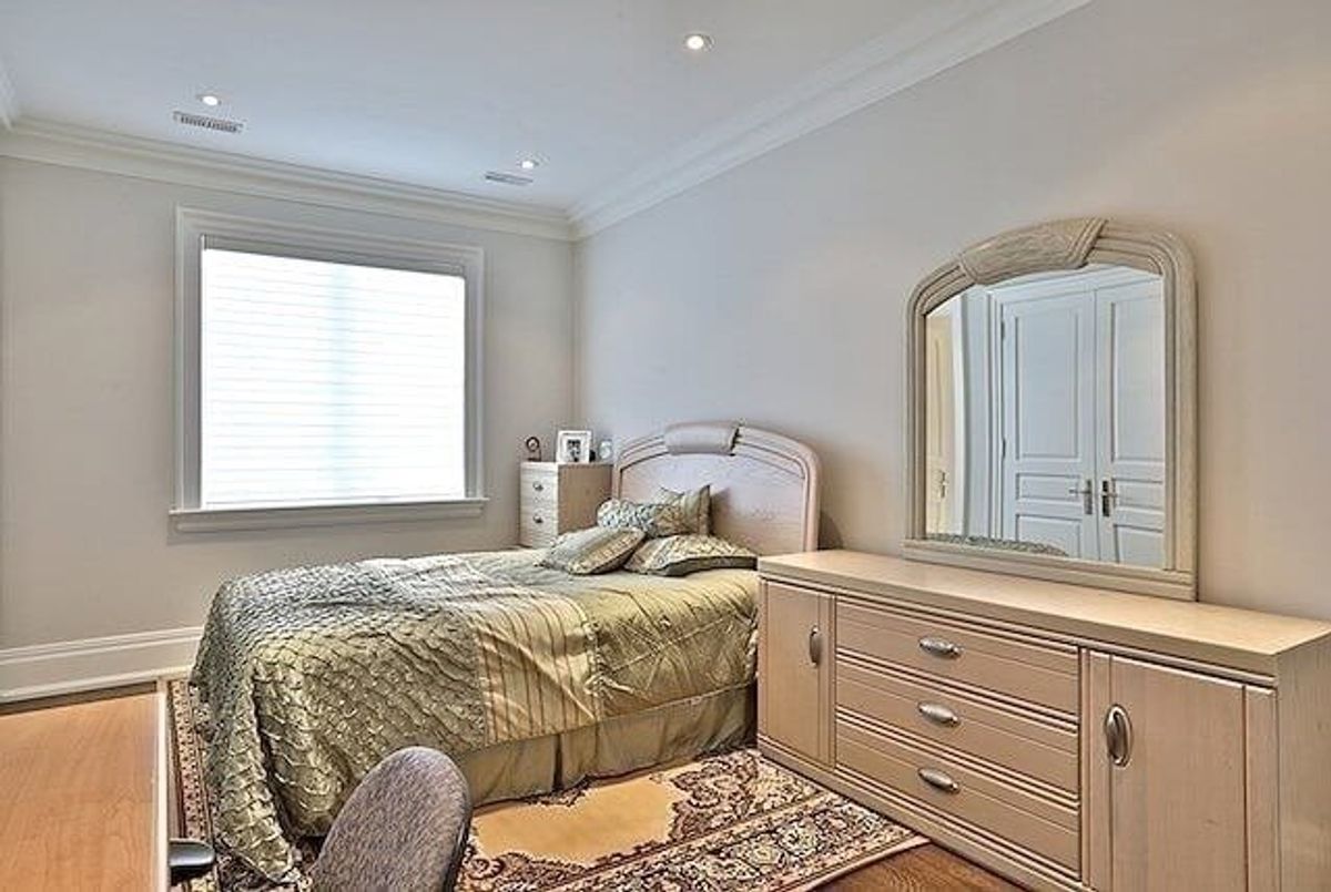 34 Owen Blvd 34 Owen Blvd Toronto