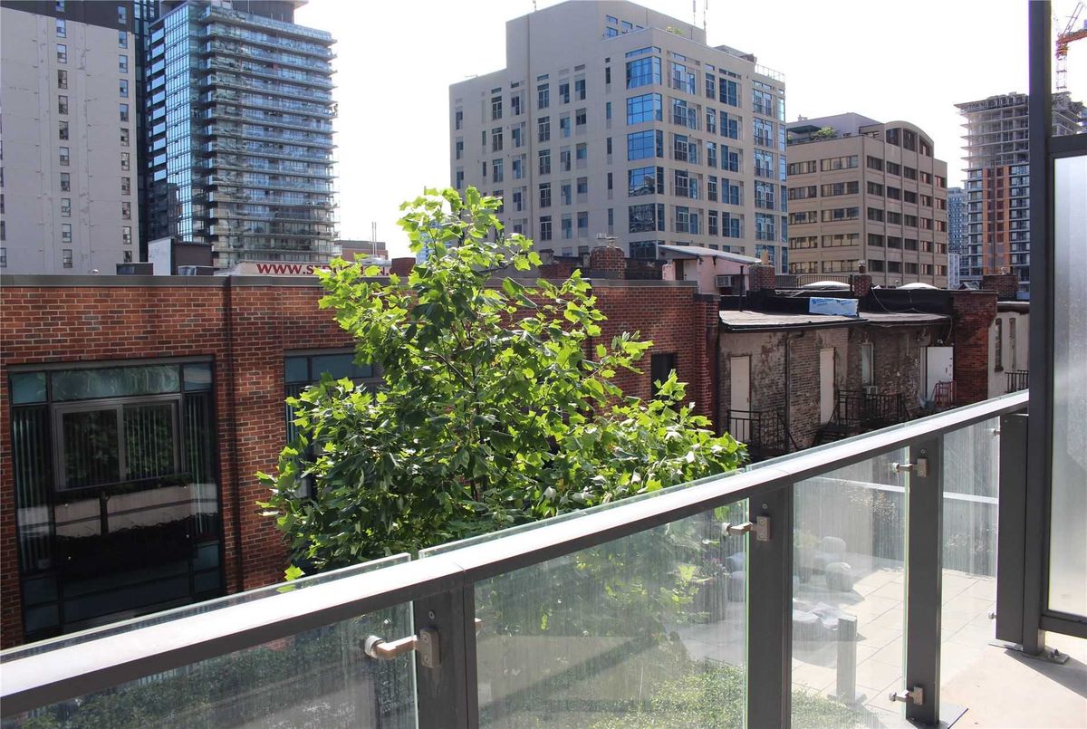 322-5 St Joseph St 322-5 St Joseph St Toronto