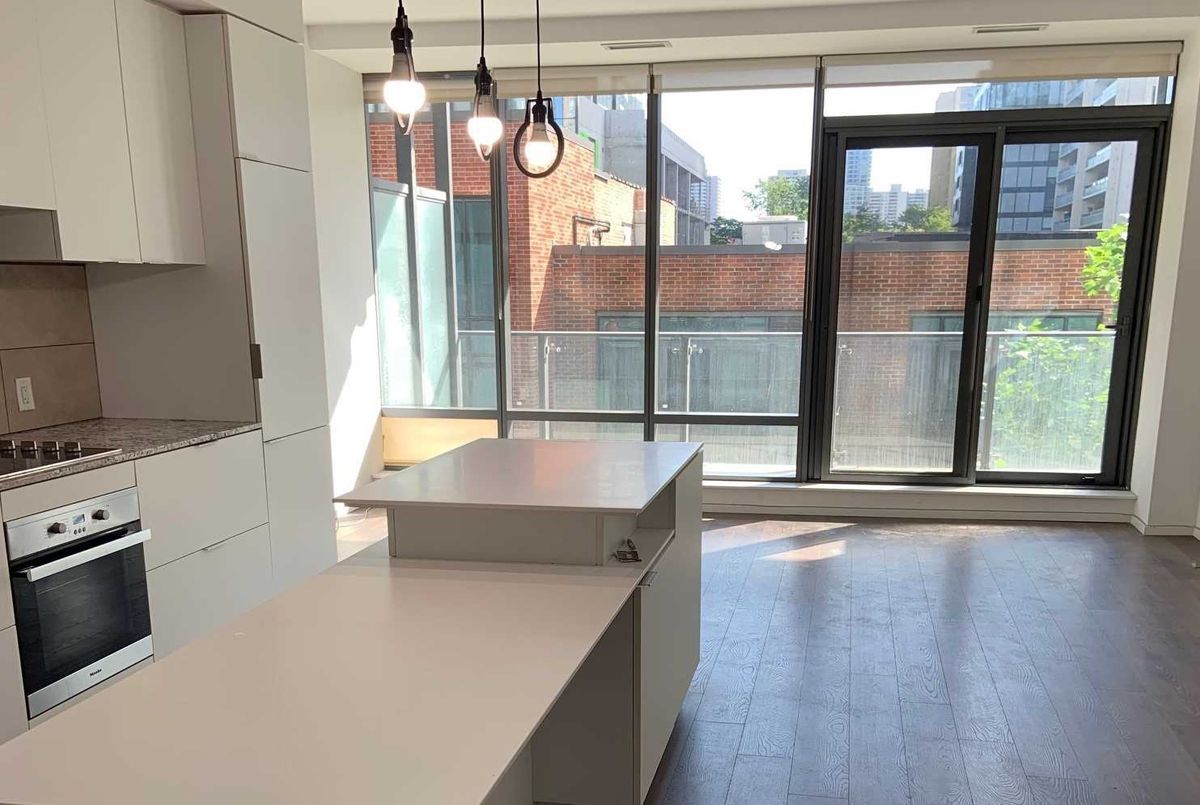 322-5 St Joseph St 322-5 St Joseph St Toronto