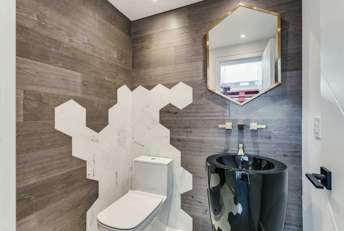 507 Cranbrooke Ave 507 Cranbrooke Ave Toronto