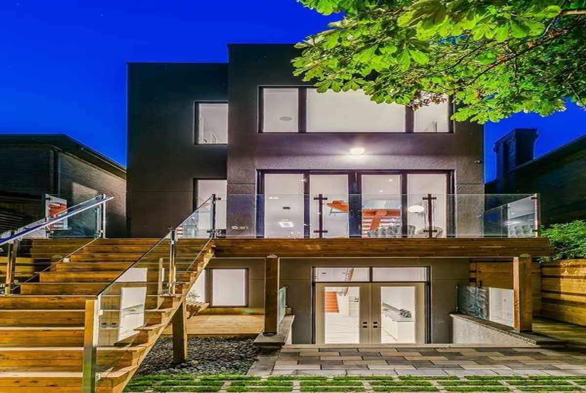 507 Cranbrooke Ave 507 Cranbrooke Ave Toronto