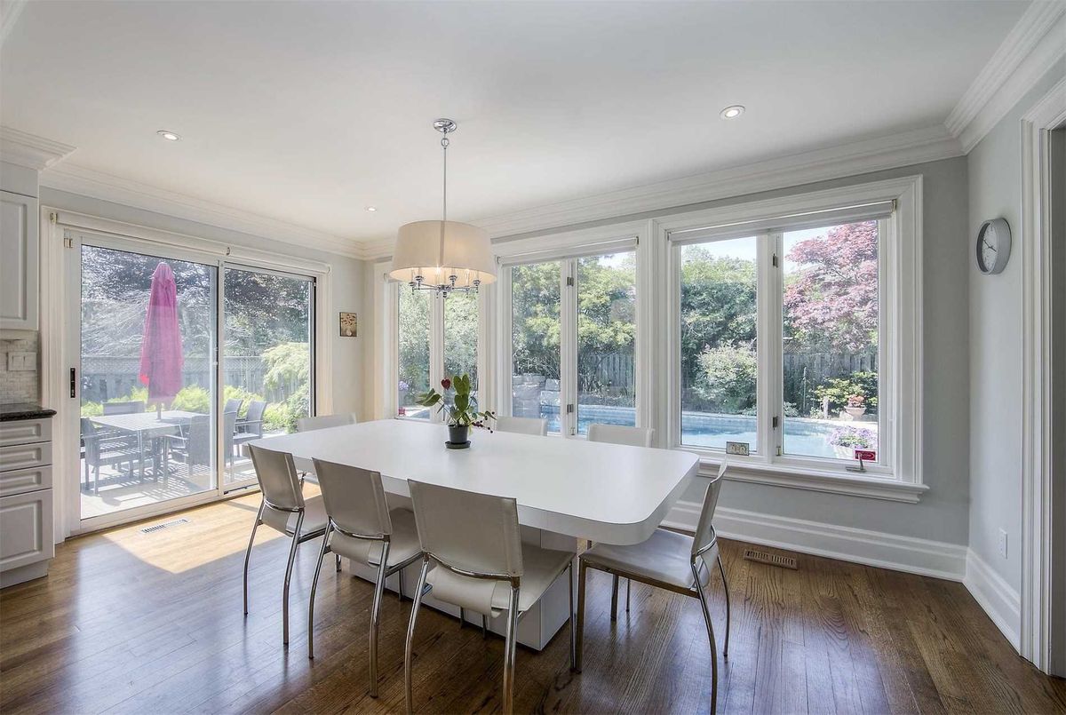 12 Chipstead Rd 12 Chipstead Rd Toronto