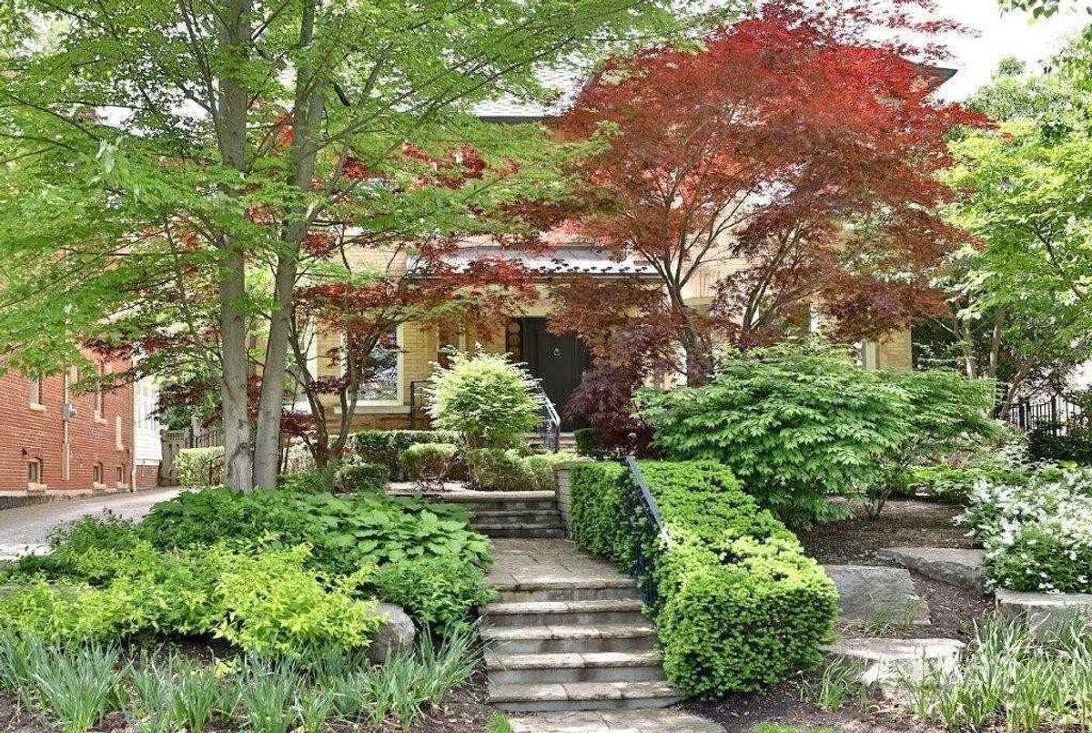 302 Russell Hill Rd 302 Russell Hill Rd Toronto
