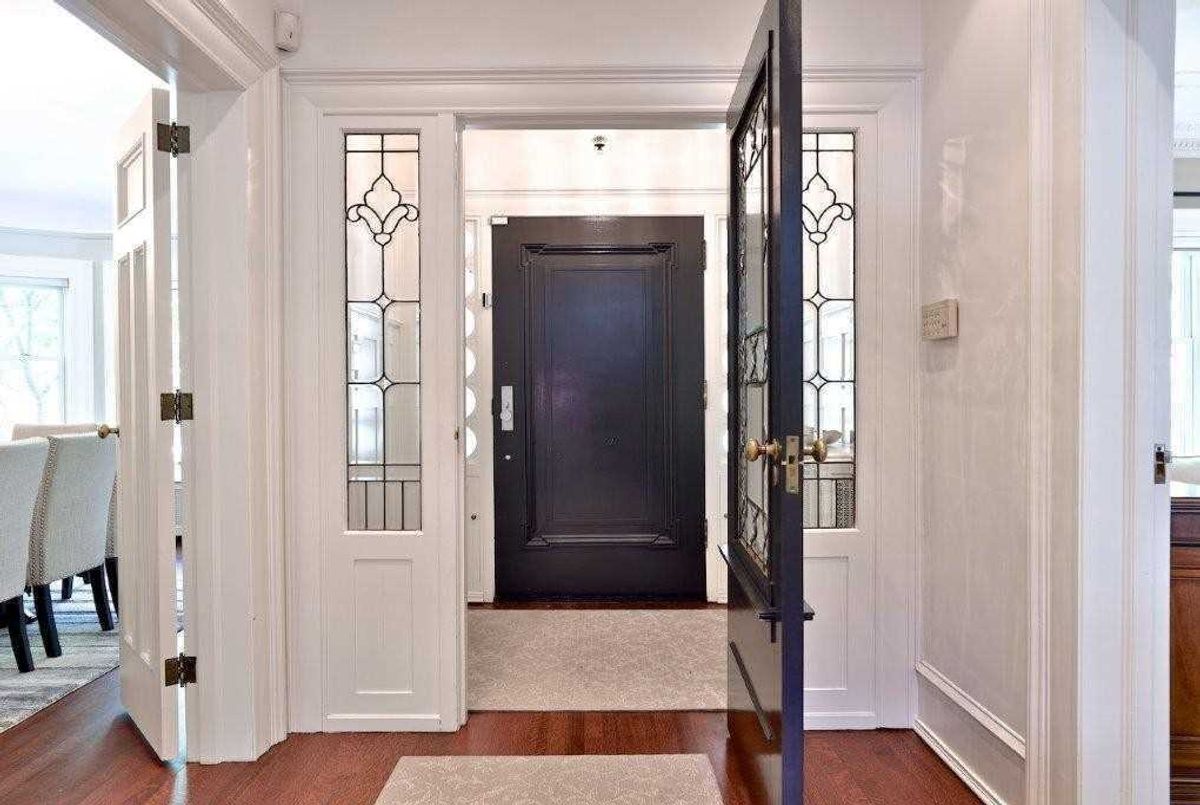 302 Russell Hill Rd 302 Russell Hill Rd Toronto