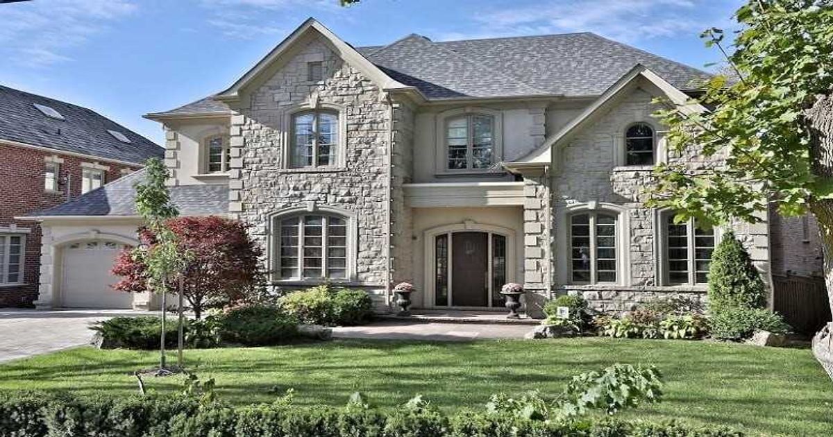 10 Cedarwood Ave Toronto