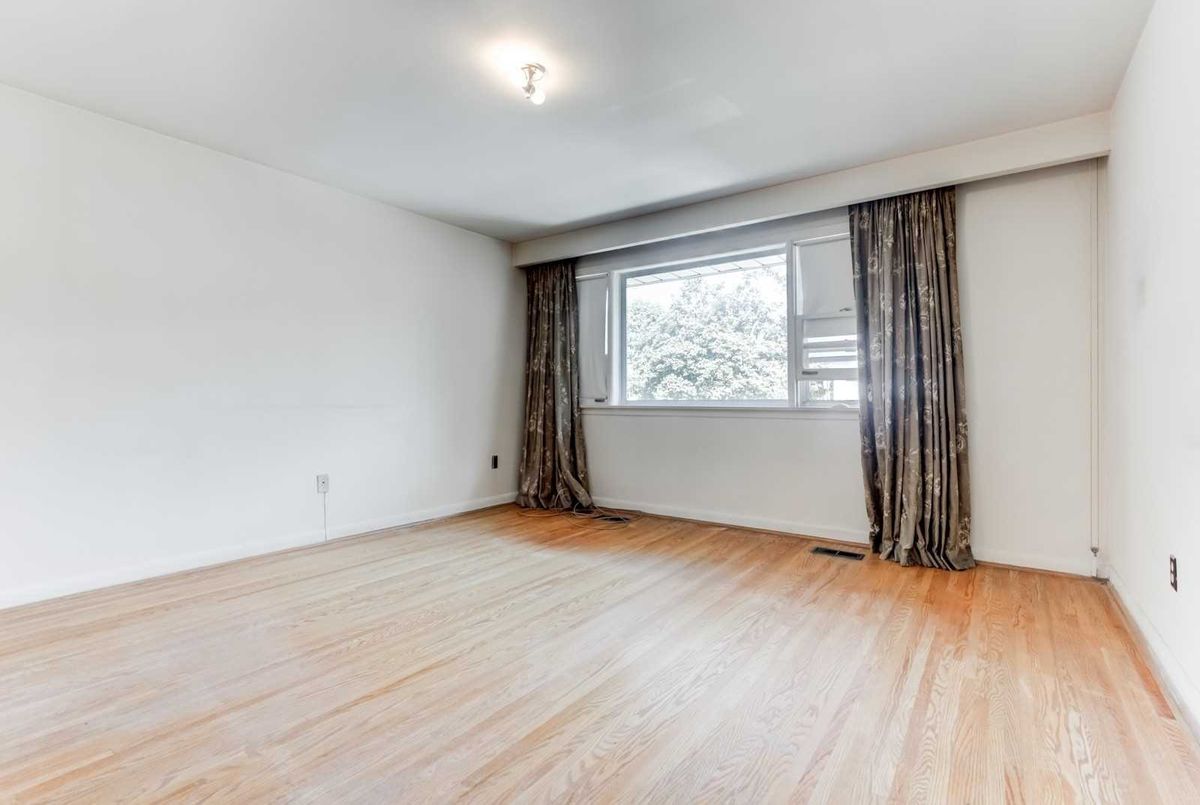 10 Whitelock Cres 10 Whitelock Cres Toronto