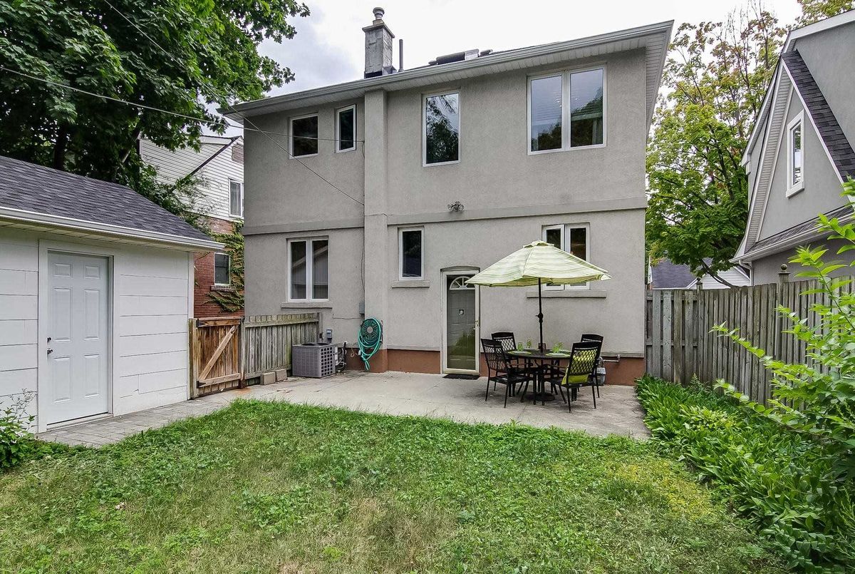 38 Anndale Dr 38 Anndale Dr Toronto