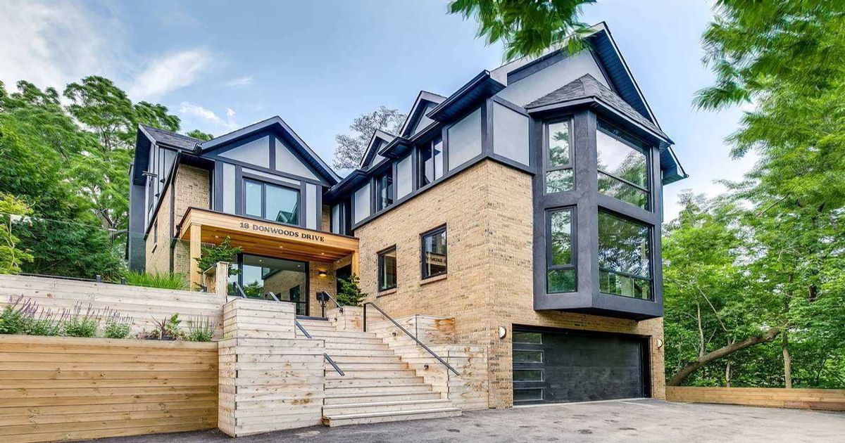 18 Donwoods Dr Toronto