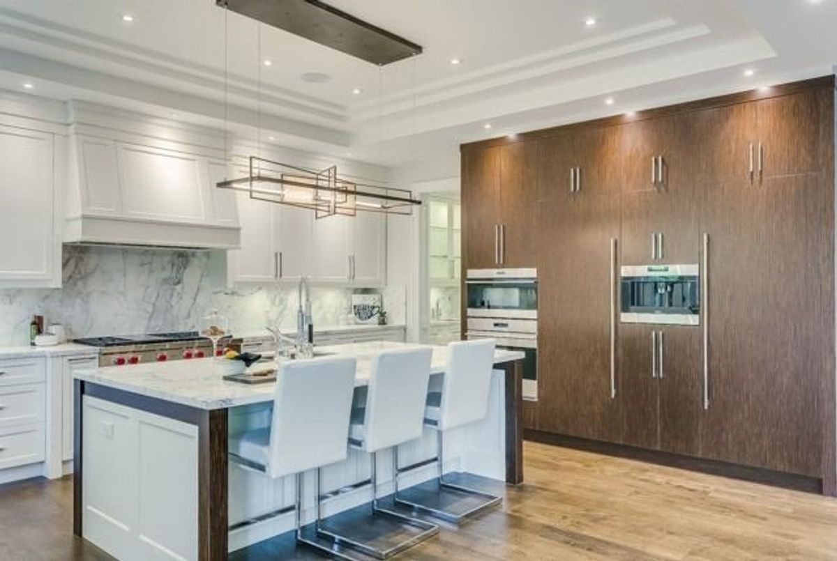 198 Strathallan Blvd 198 Strathallan Blvd Toronto