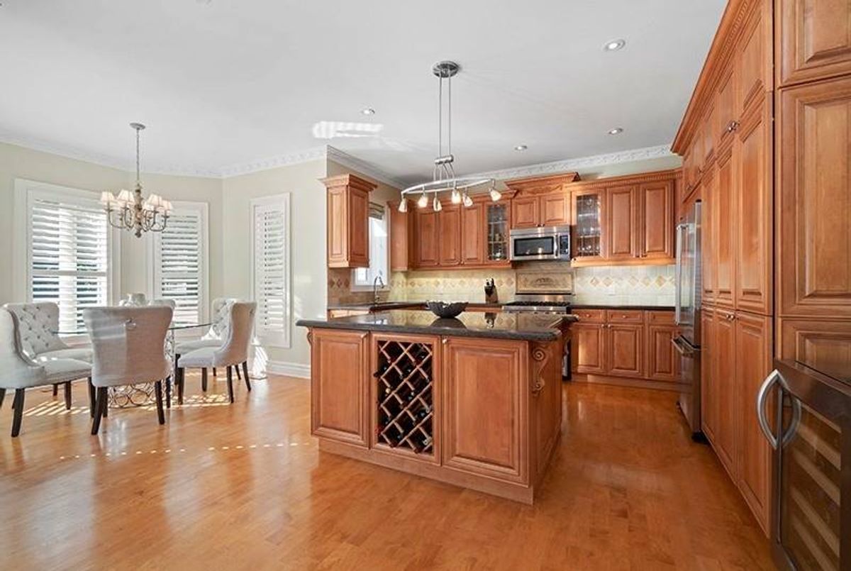 69 Mcgillivray Ave 69 Mcgillivray Ave Toronto