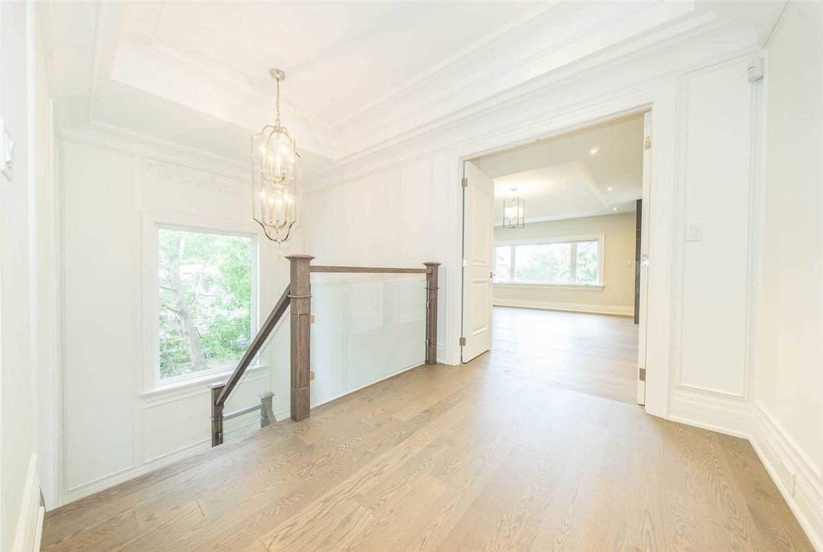 39 Stafford Rd 39 Stafford Rd Toronto