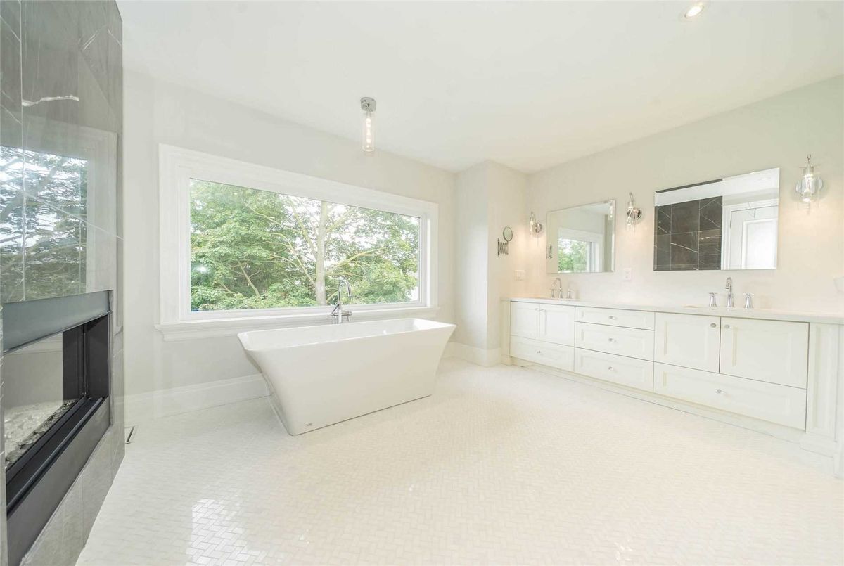 39 Stafford Rd 39 Stafford Rd Toronto