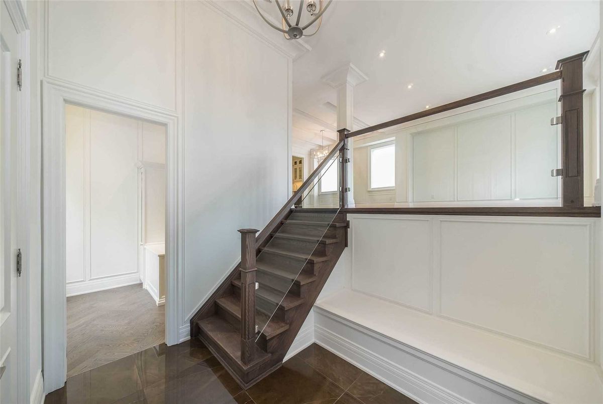 39 Stafford Rd 39 Stafford Rd Toronto