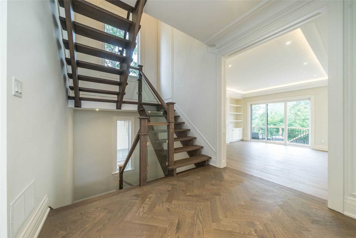 39 Stafford Rd 39 Stafford Rd Toronto