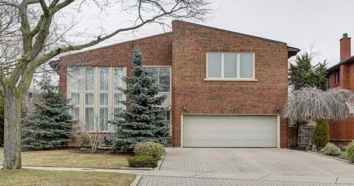 105 Garnier Crt Toronto