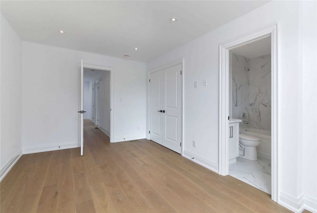 70 Bude St 70 Bude St Toronto