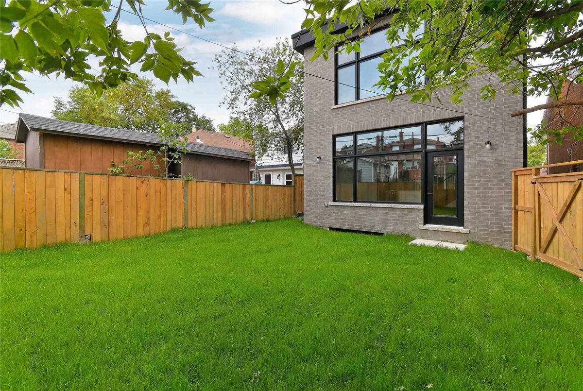 70 Bude St 70 Bude St Toronto