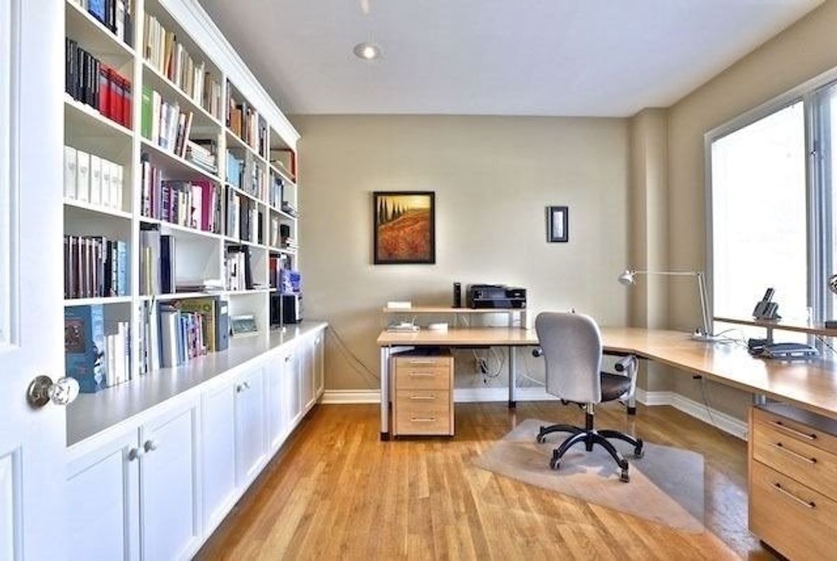 215 Lord Seaton Rd 215 Lord Seaton Rd Toronto