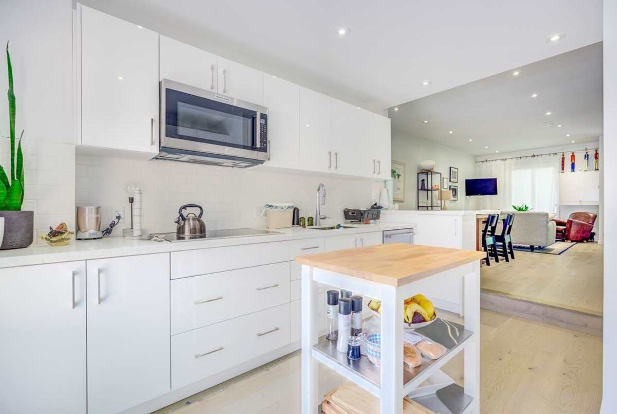 209 Marlborough Pl 209 Marlborough Pl Toronto