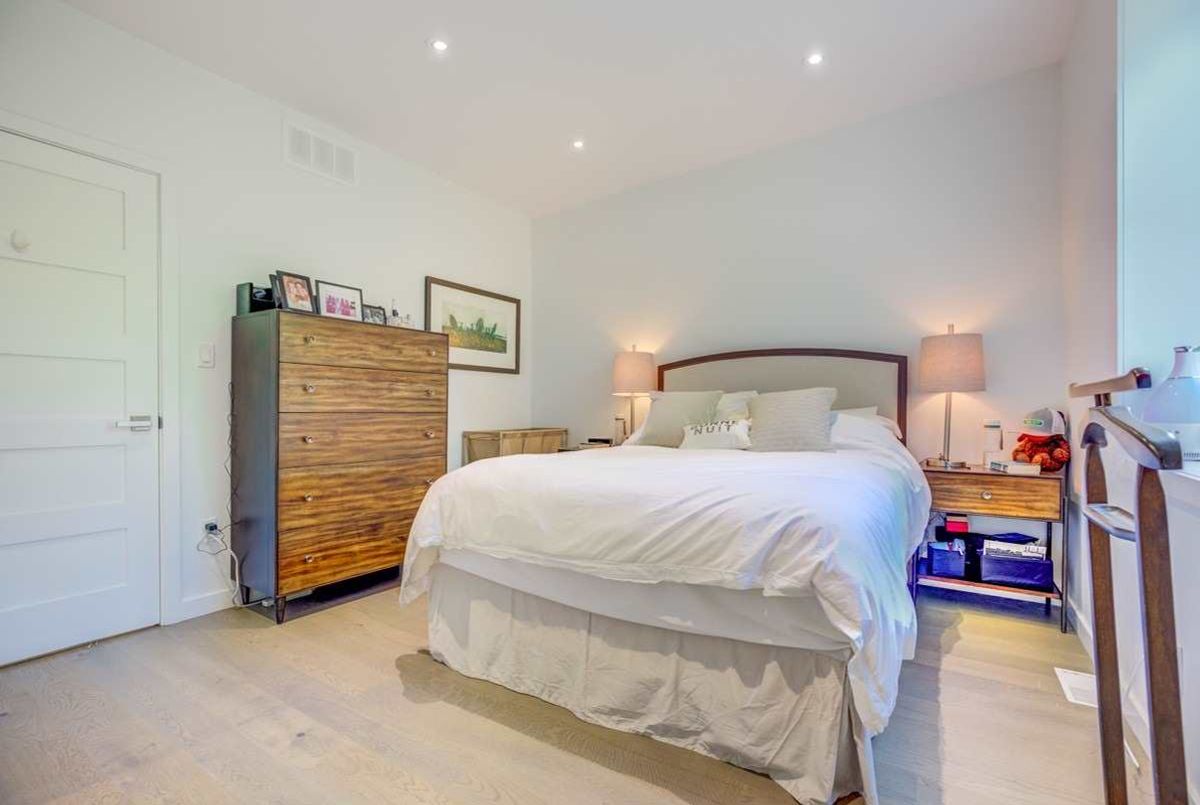 209 Marlborough Pl 209 Marlborough Pl Toronto