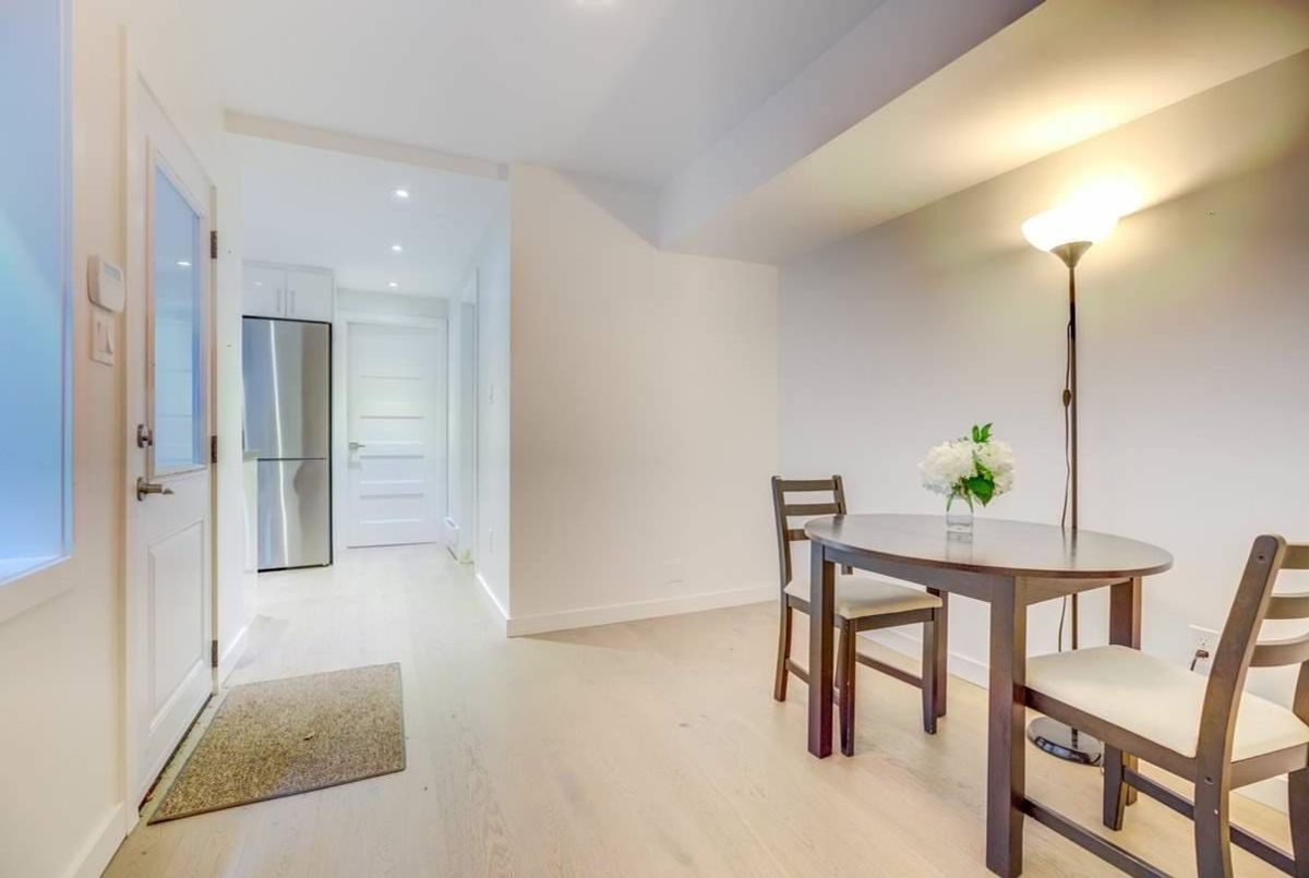 209 Marlborough Pl 209 Marlborough Pl Toronto