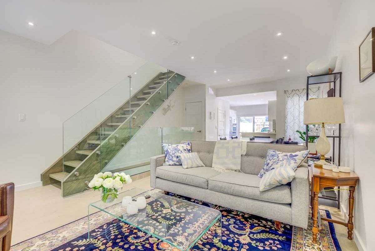 209 Marlborough Pl 209 Marlborough Pl Toronto