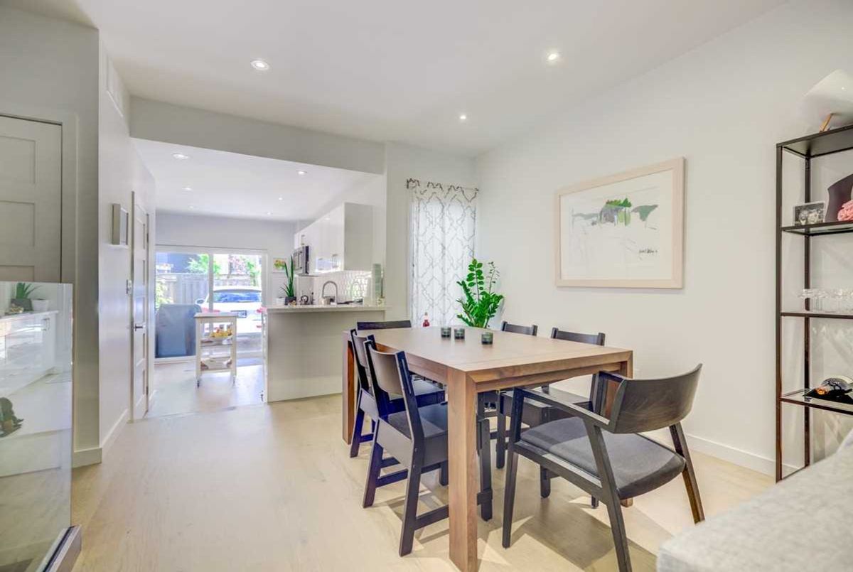 209 Marlborough Pl 209 Marlborough Pl Toronto