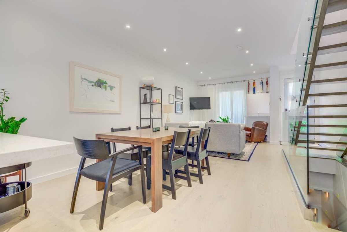 209 Marlborough Pl 209 Marlborough Pl Toronto