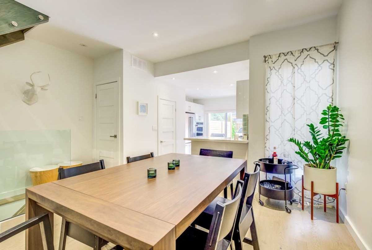 209 Marlborough Pl 209 Marlborough Pl Toronto