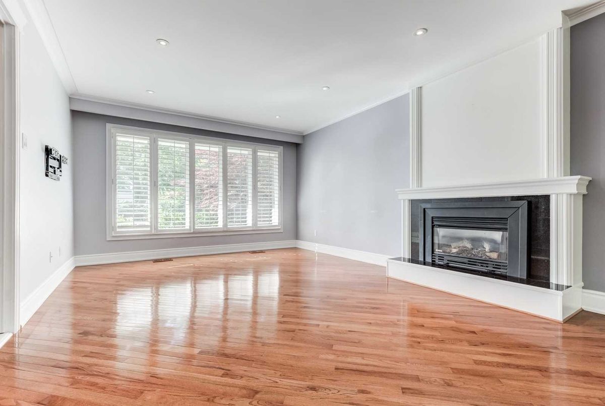 16 Davean Dr 16 Davean Dr Toronto