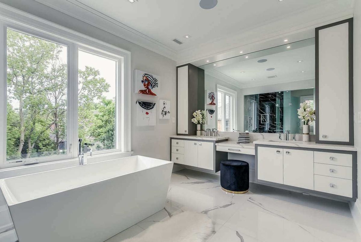 247 Lytton Blvd 247 Lytton Blvd Toronto