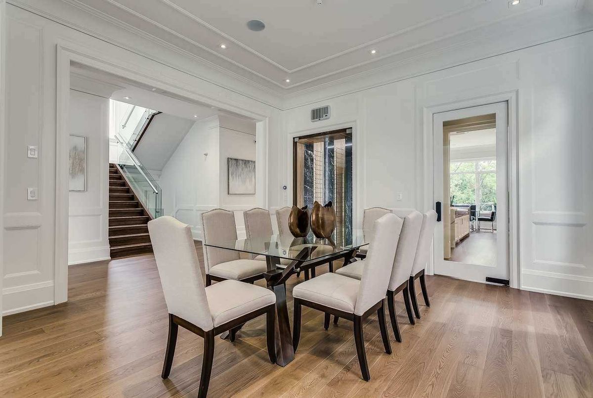 247 Lytton Blvd 247 Lytton Blvd Toronto