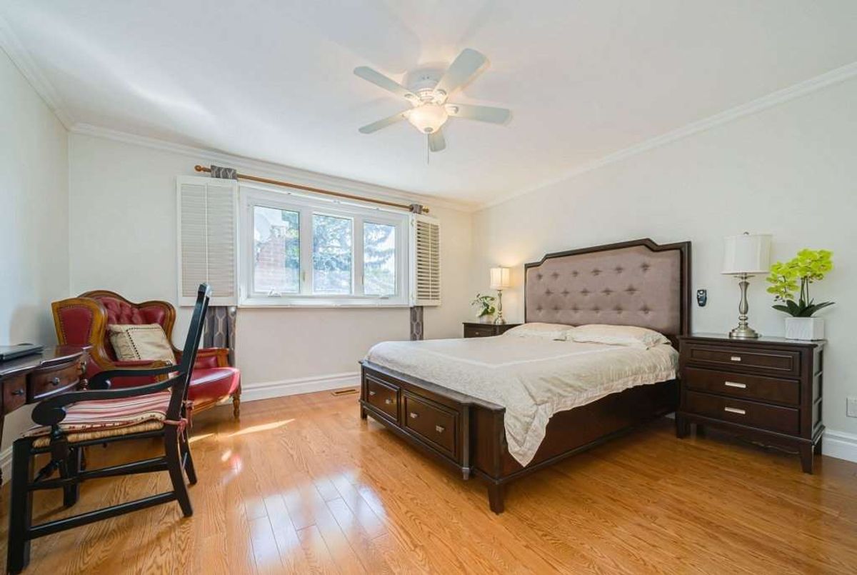 30 Breen Cres 30 Breen Cres Toronto