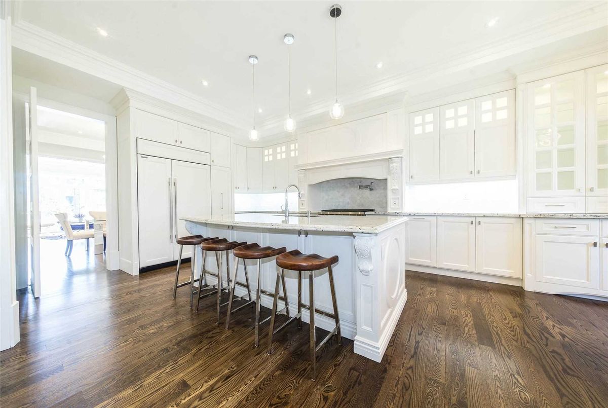378B Horsham Ave 378B Horsham Ave Toronto