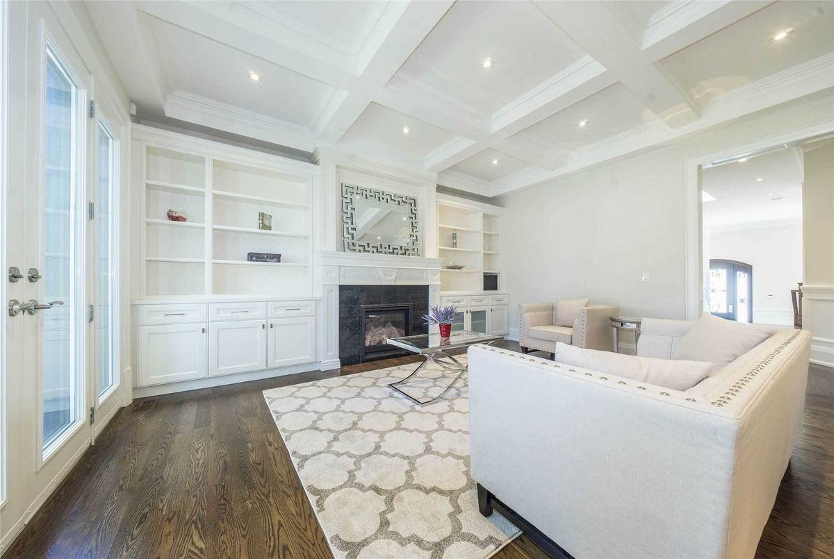378B Horsham Ave 378B Horsham Ave Toronto