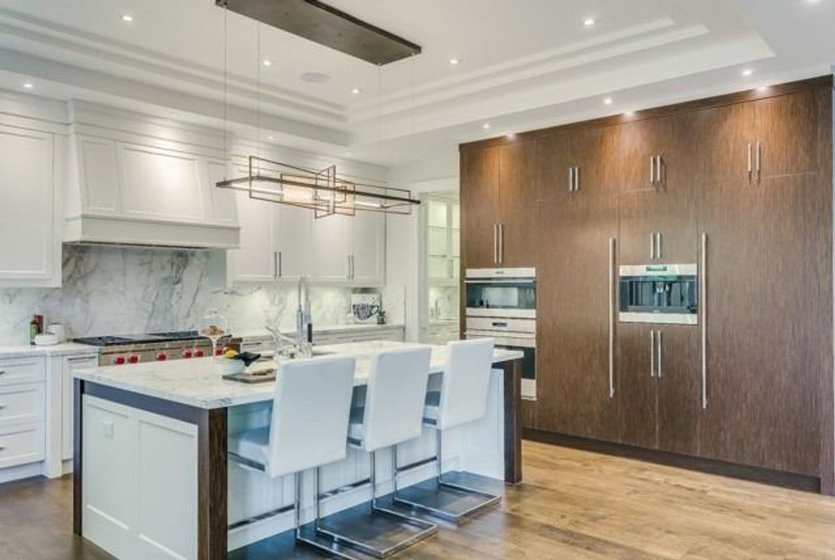 198 Strathallan Blvd 198 Strathallan Blvd Toronto