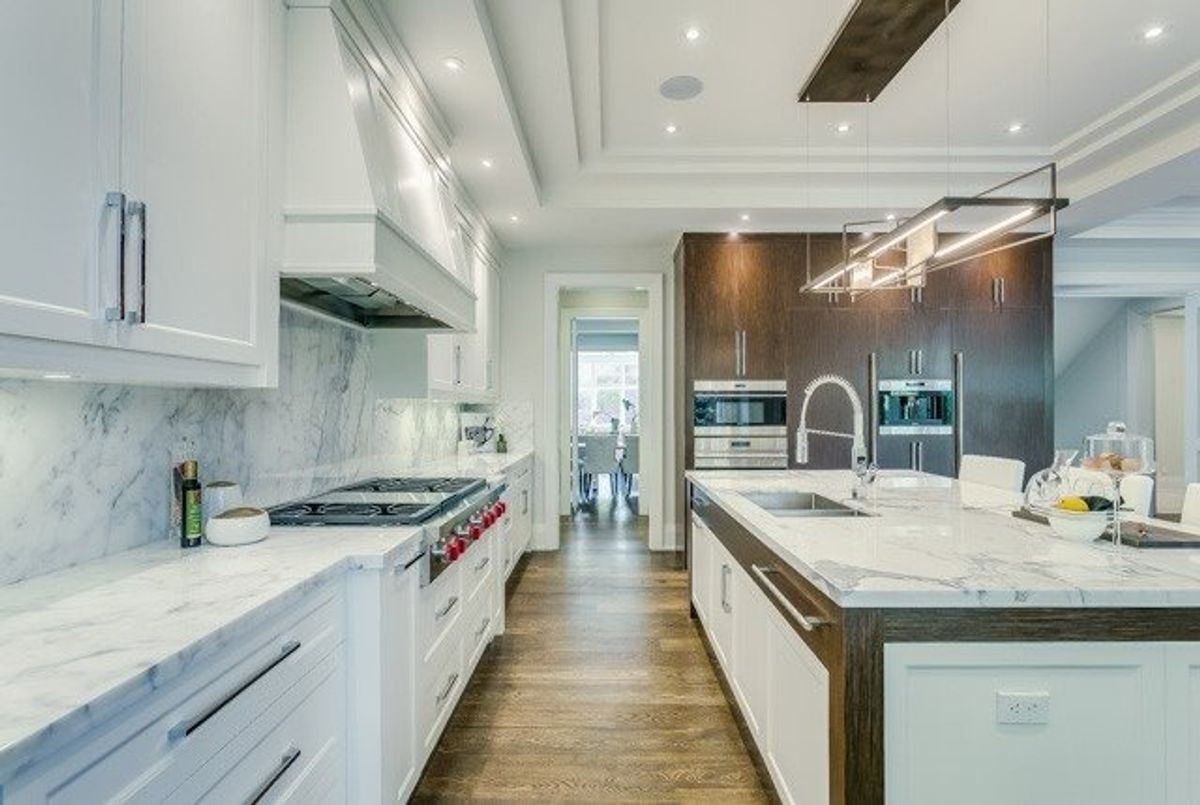 198 Strathallan Blvd 198 Strathallan Blvd Toronto