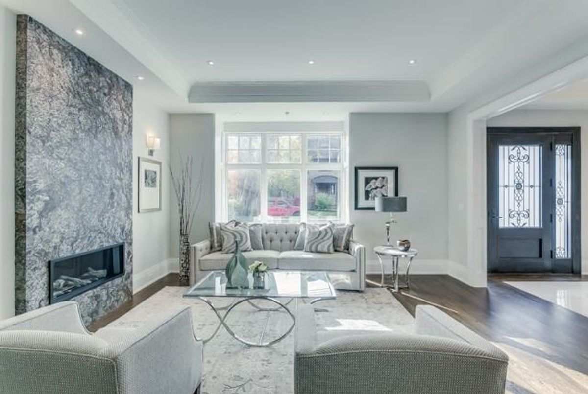 198 Strathallan Blvd 198 Strathallan Blvd Toronto