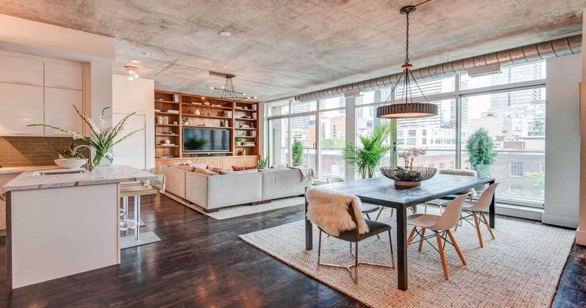 518-388 Richmond St W Toronto