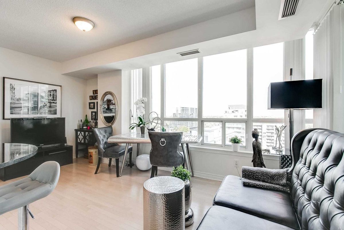 1402-17 Barberry Pl 1402-17 Barberry Pl Toronto