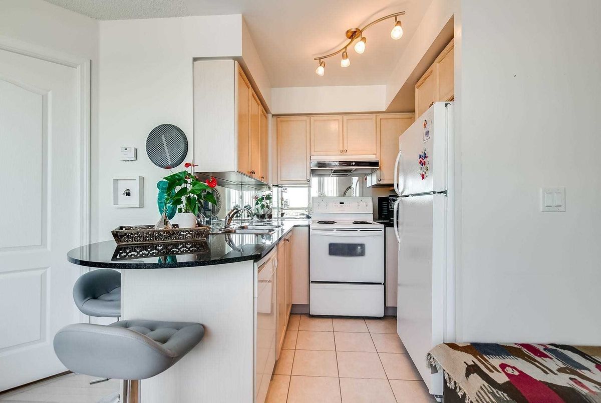 1402-17 Barberry Pl 1402-17 Barberry Pl Toronto