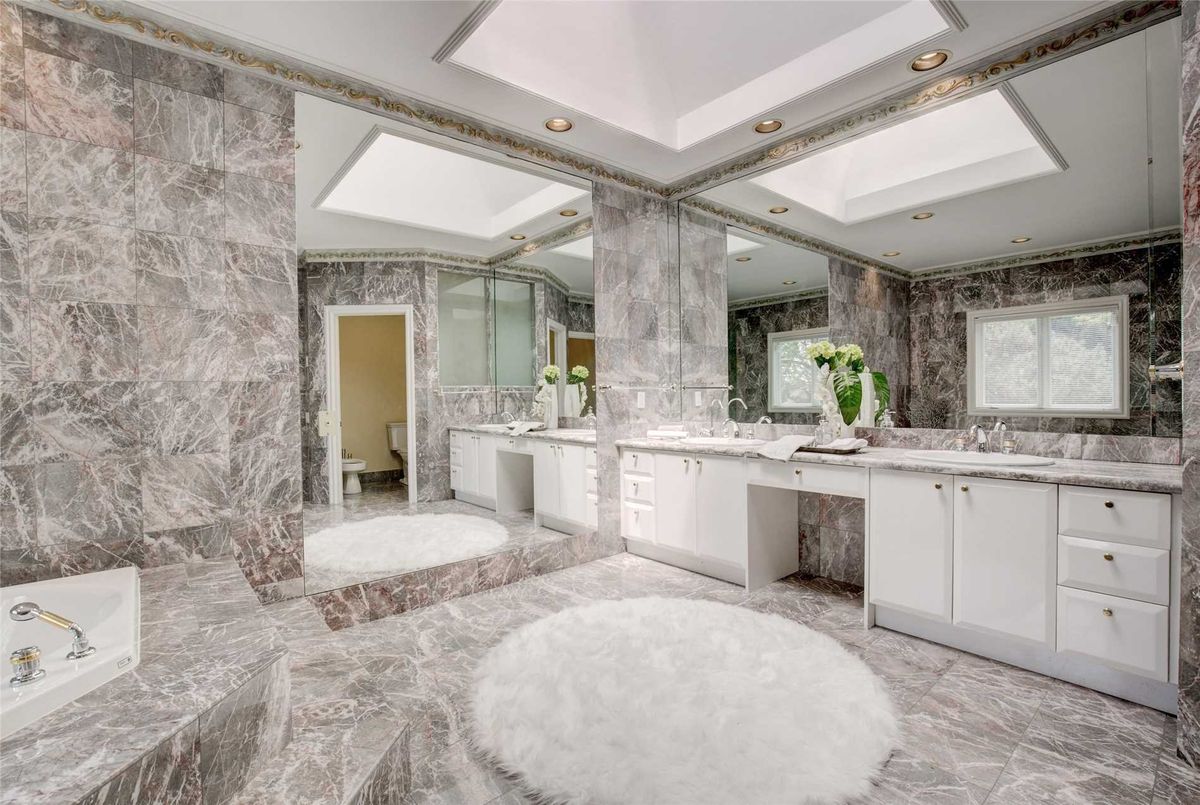 11 Honeywell Pl 11 Honeywell Pl Toronto