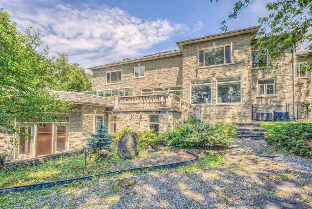 11 Honeywell Pl 11 Honeywell Pl Toronto