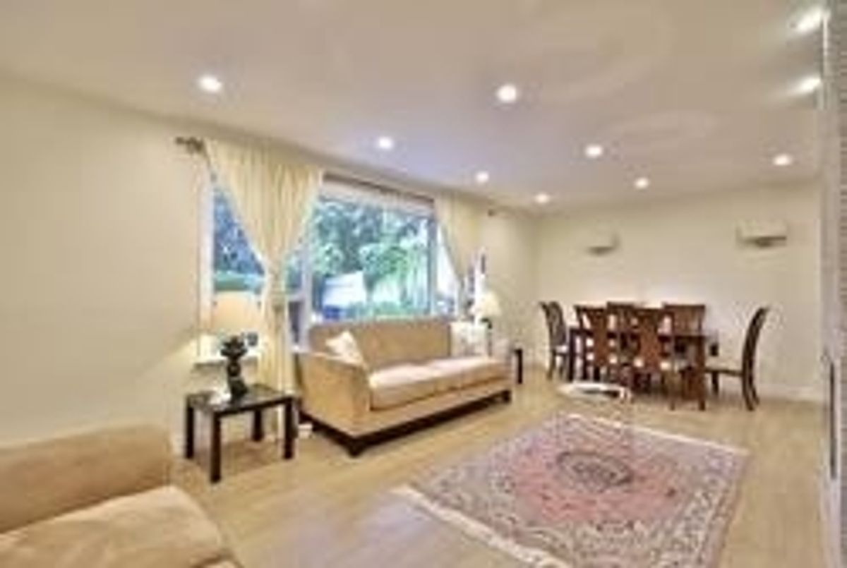 img-gallery