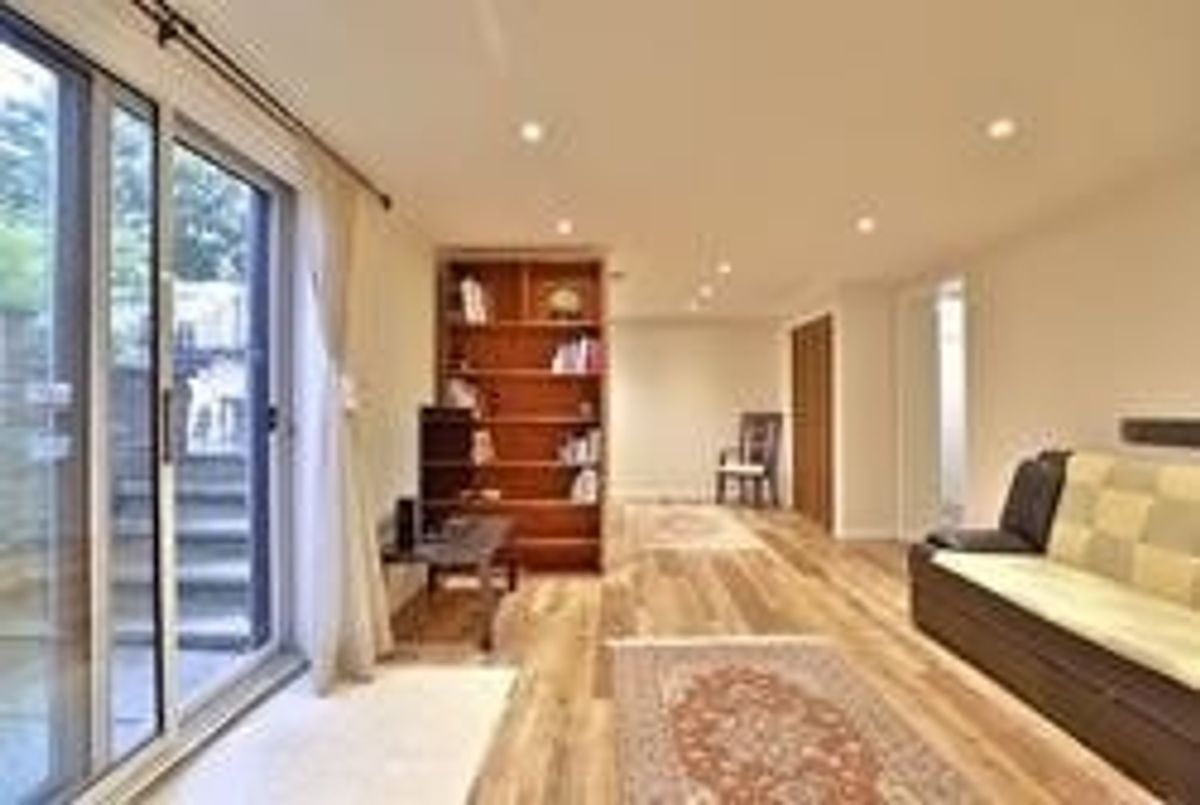 img-gallery