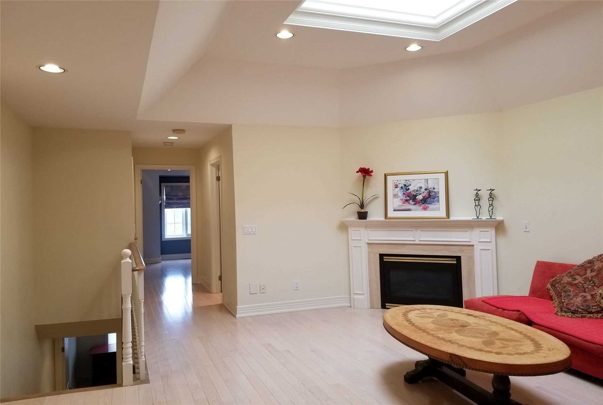 15-3180 Bayview Ave 15-3180 Bayview Ave Toronto