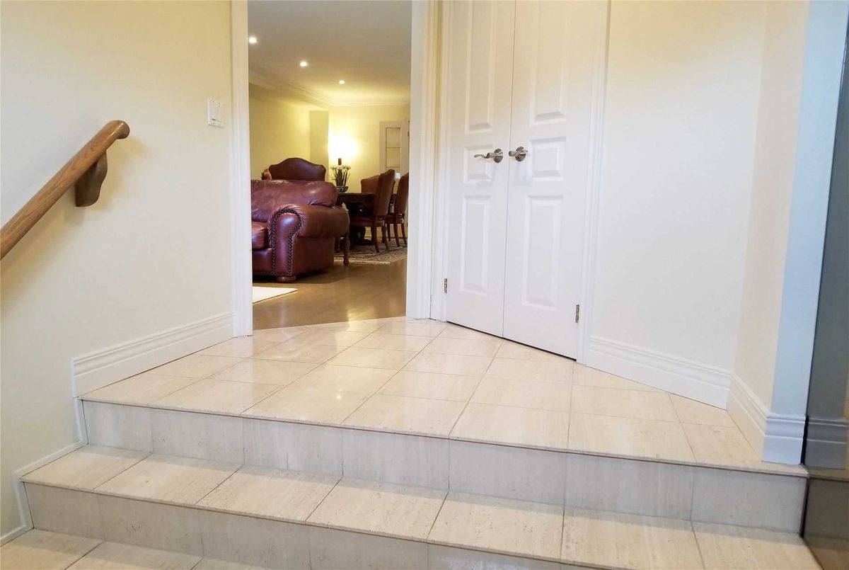 15-3180 Bayview Ave 15-3180 Bayview Ave Toronto
