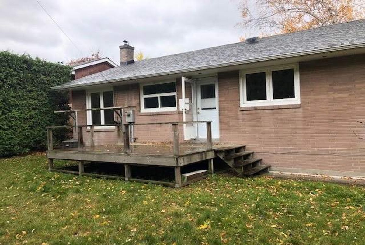 4 Tangmere Rd 4 Tangmere Rd Toronto