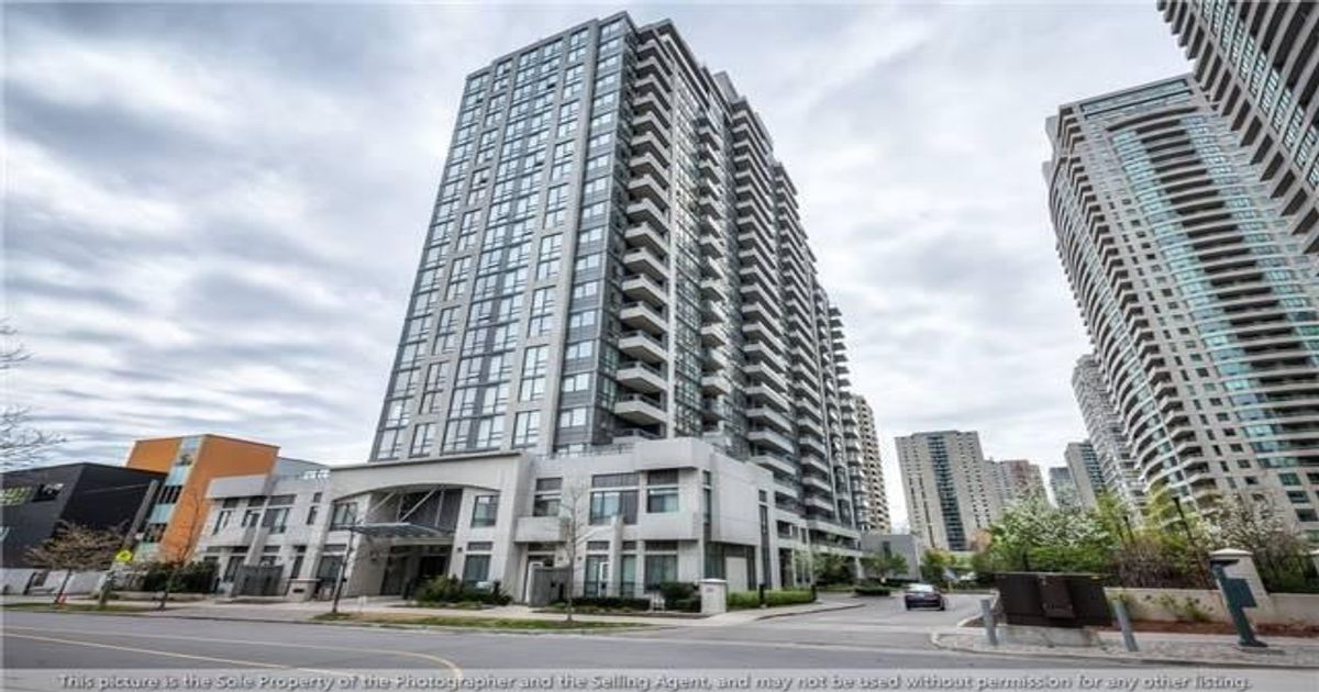 806-35 Hollywood Ave Toronto